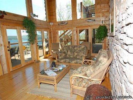 White River Lodge Bed And Breakfast Ridgedale Interior photo